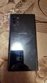 Samsung Galaxy S10 plus-3