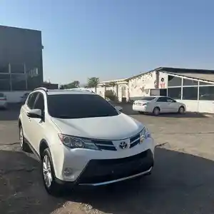 Toyota RAV 4, 2016