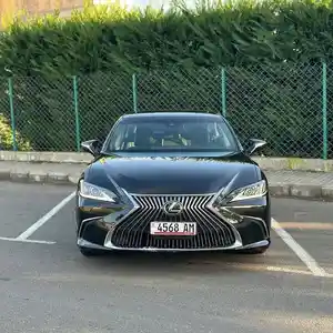 Lexus ES series, 2021