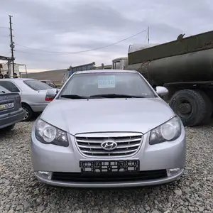 Hyundai Avante, 2010