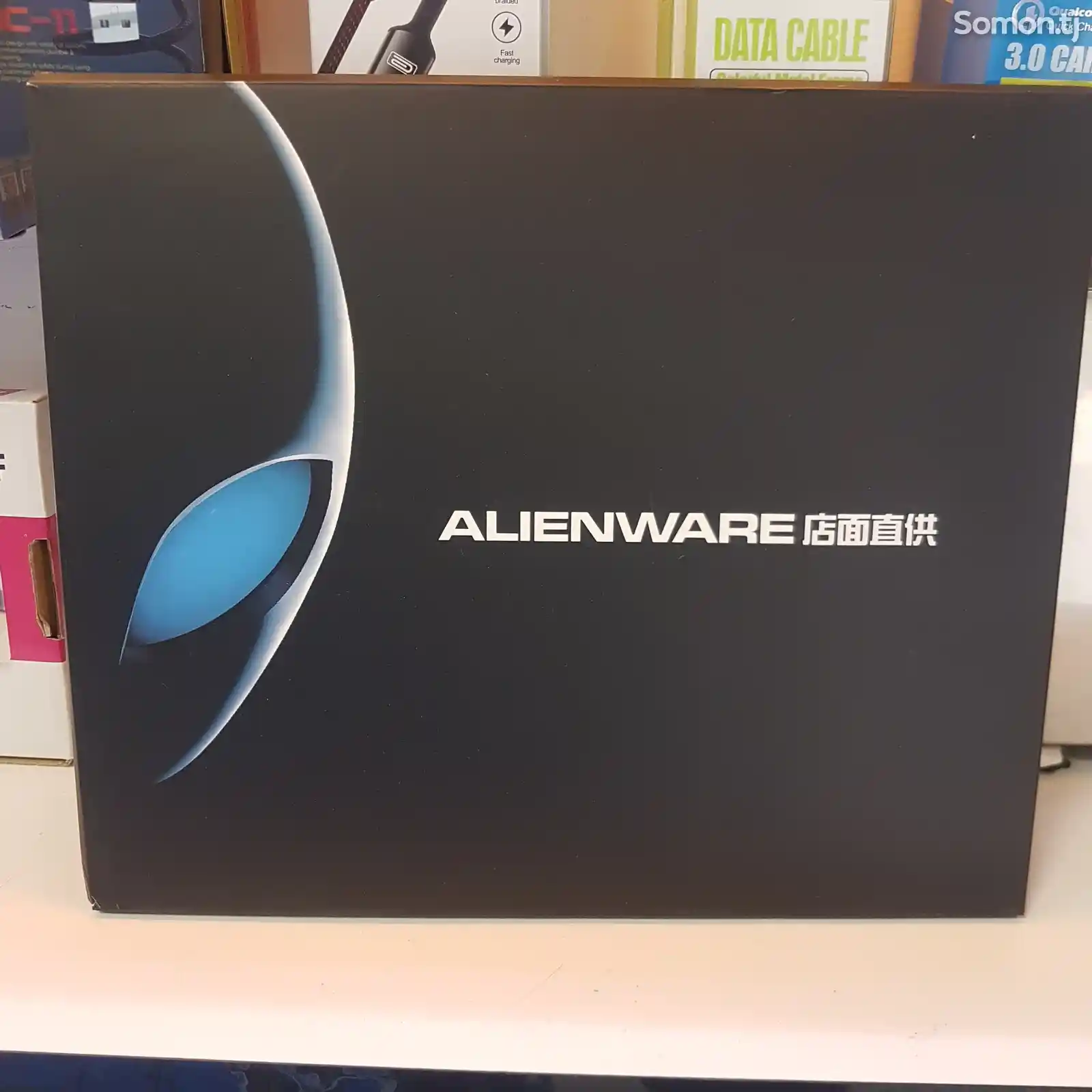 Коврик Dell Alienware Titan-1