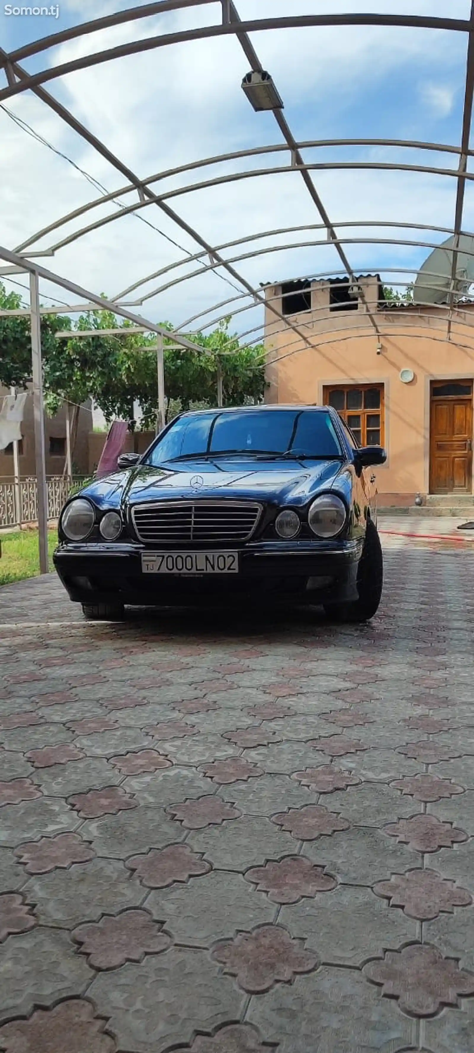 Mercedes-Benz E class, 2001-3