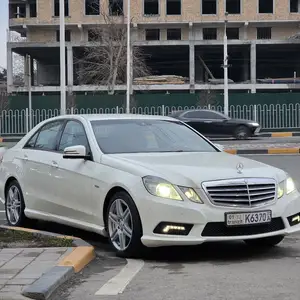 Mercedes-Benz E class, 2011