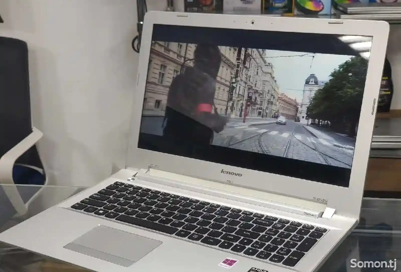 Ноутбук Lenovo core i5 GeForce 2GB-1