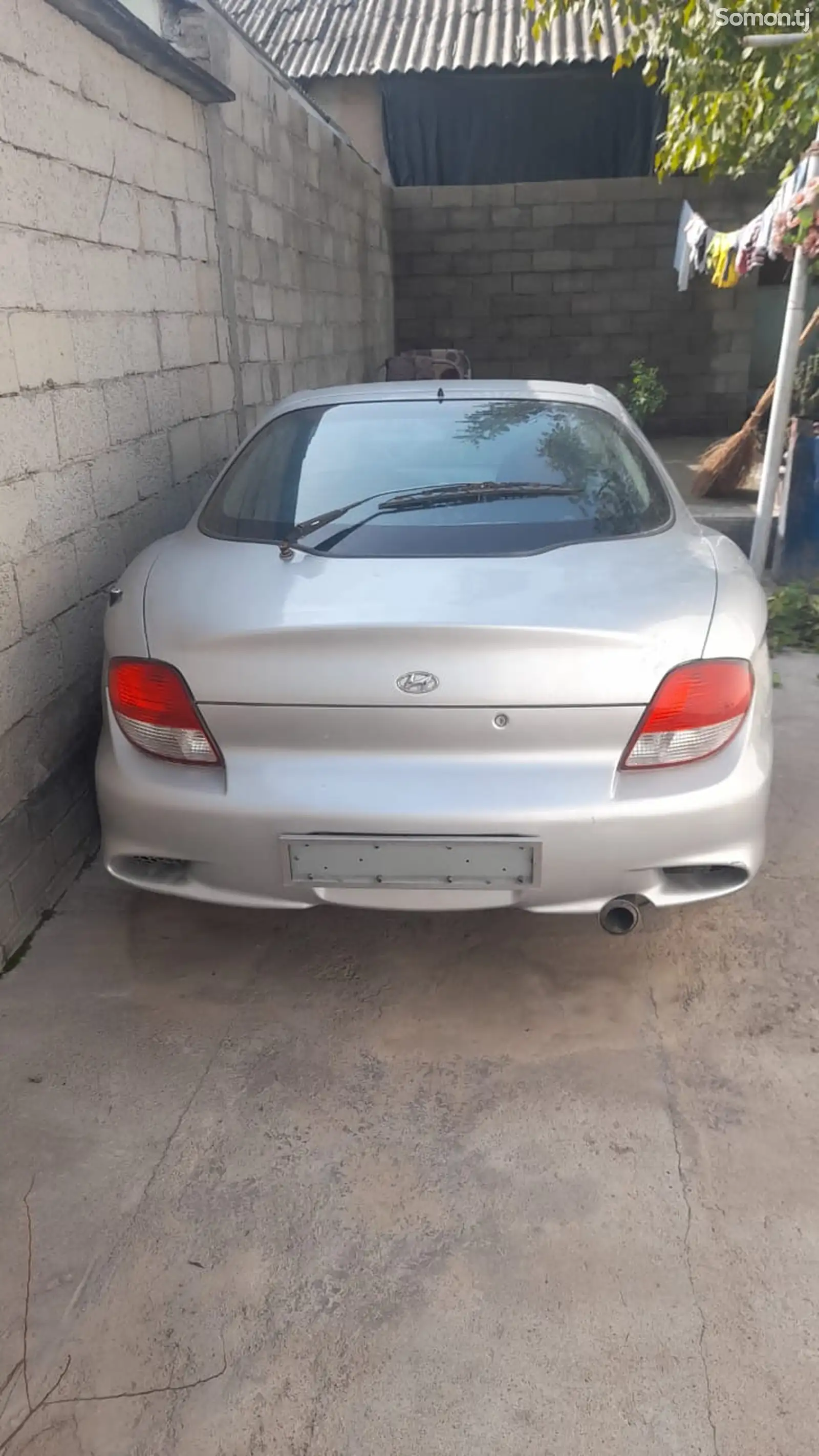 Hyundai Tiburon, 2000-1