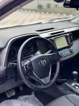 Toyota RAV 4, 2017-9