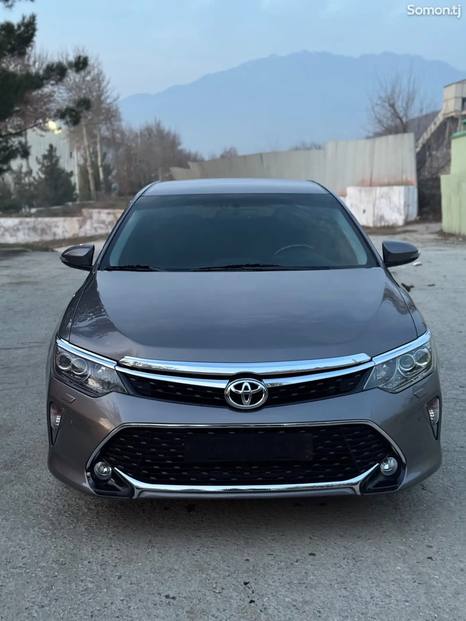 Toyota Camry, 2017-1