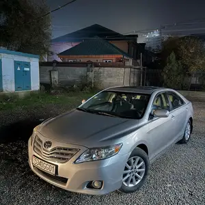 Toyota Camry, 2011