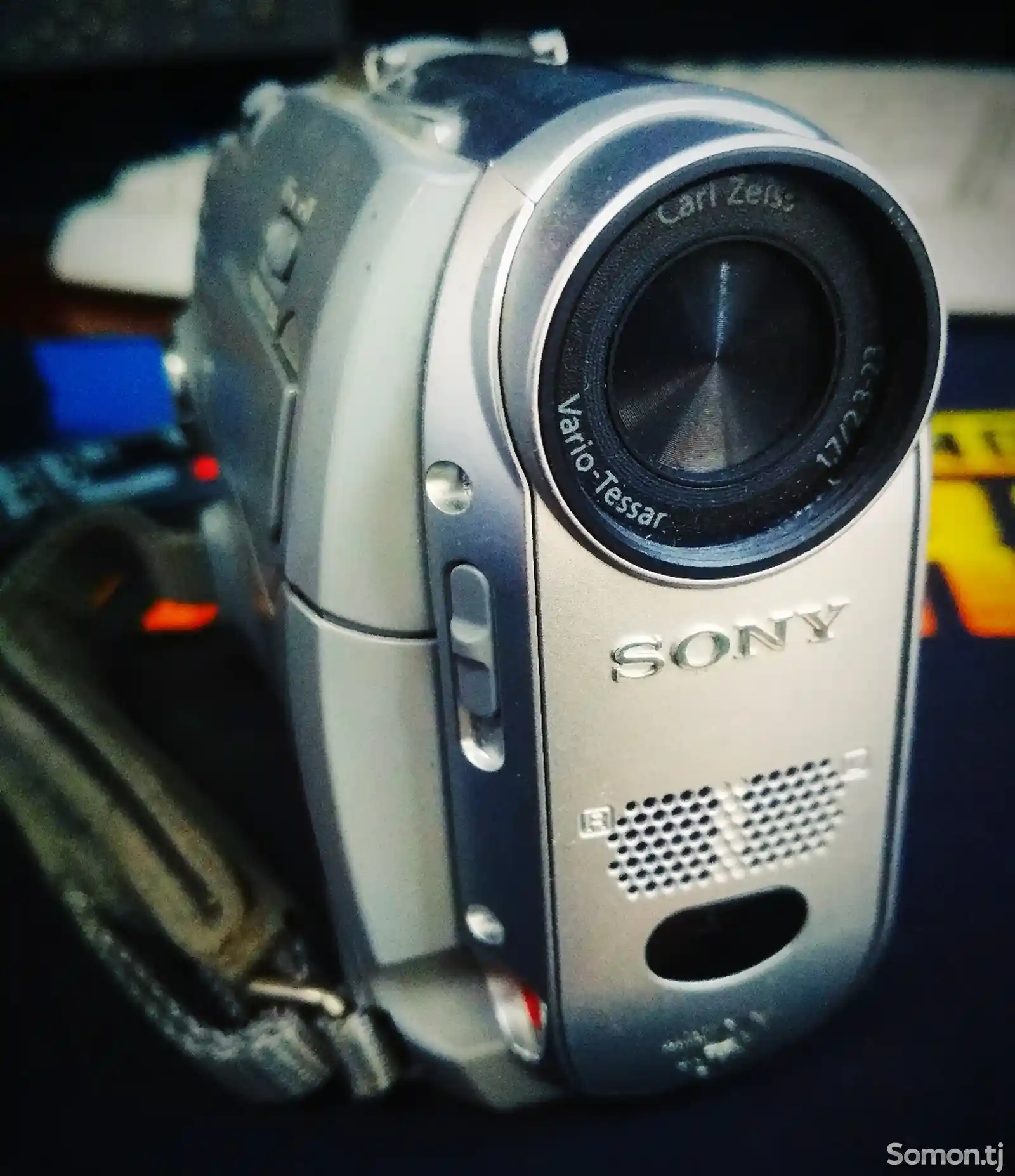 Кассетная мини DV видеокамера Sony DCR-HC18E-1