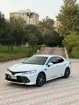 Toyota Camry, 2017-2