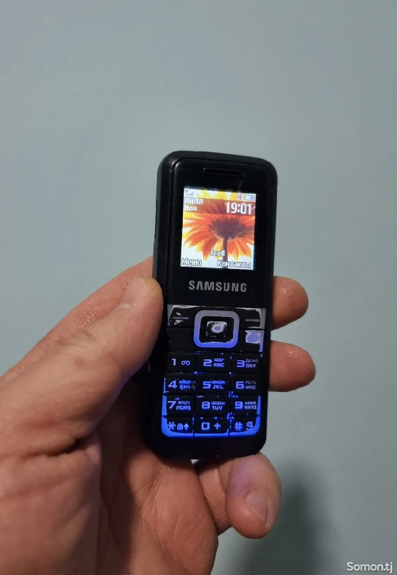 Samsung E1070-1