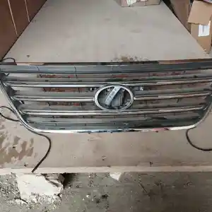 Решётка радиатора от Lexus GX 470