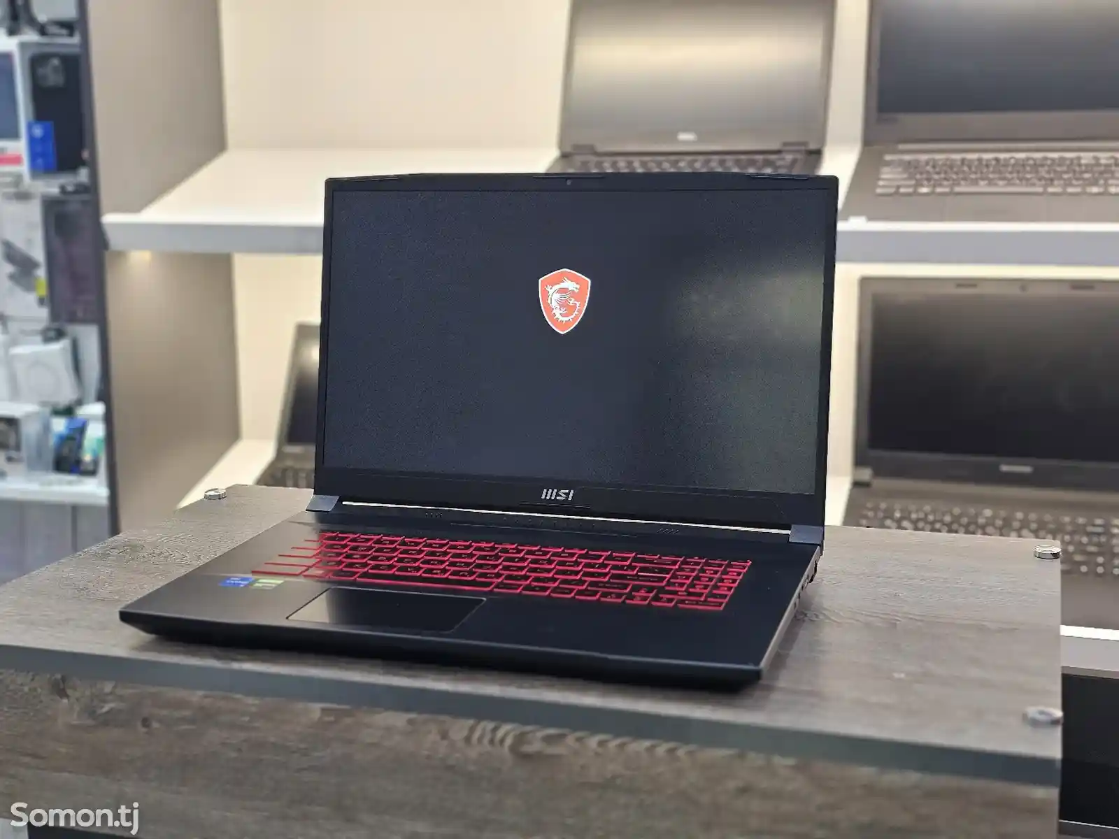 Ноутбук MSI 17.3 Core i5-11400H / 8GB / GTX 1650 4GB / SSD 256GB-2