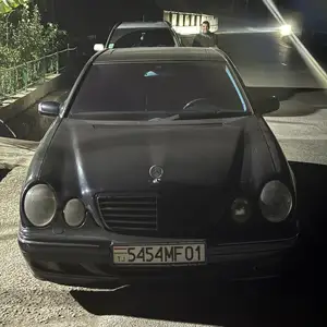 Mercedes-Benz E class, 2001