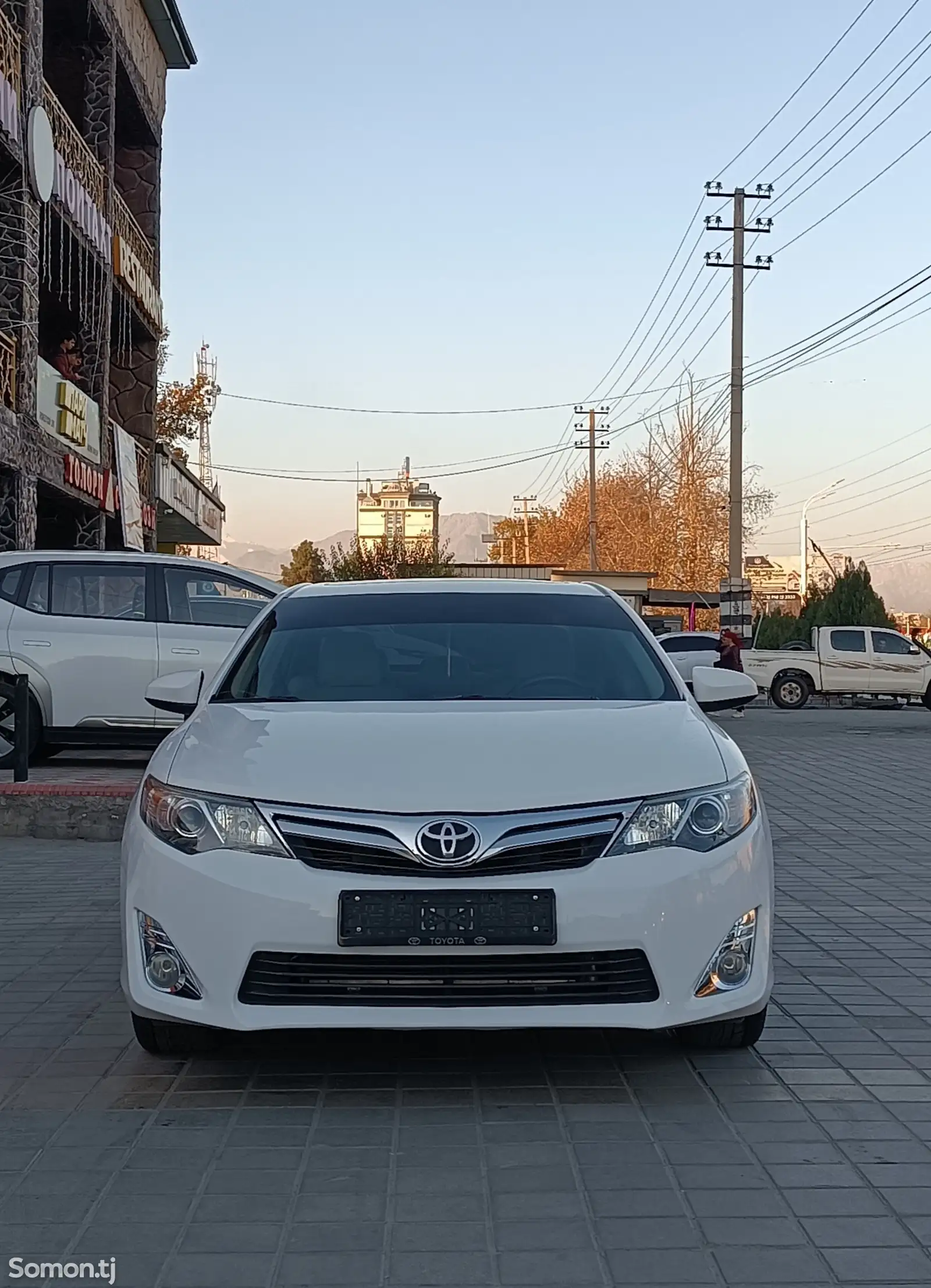 Toyota Camry, 2013-1