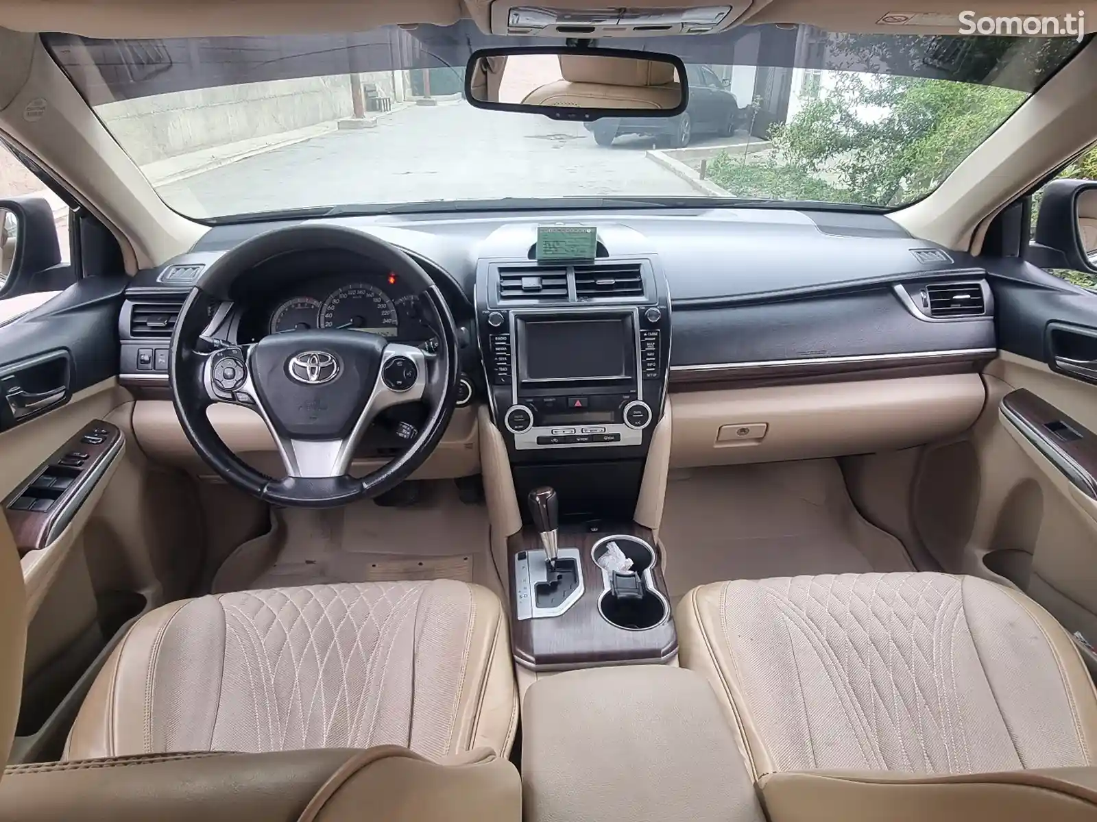 Toyota Camry, 2013-7