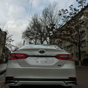 Toyota Camry, 2018