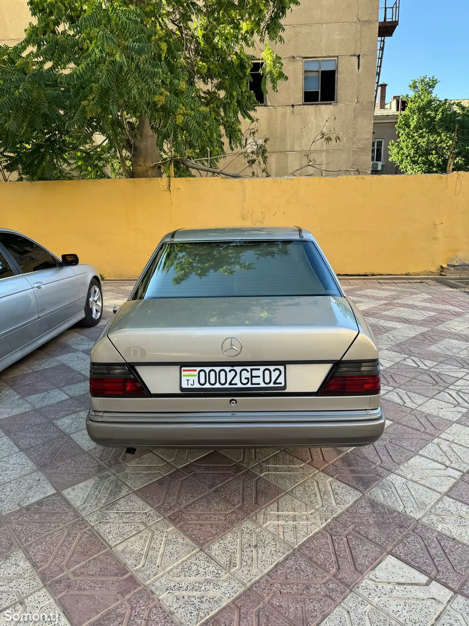 Mercedes-Benz W124, 1990-3