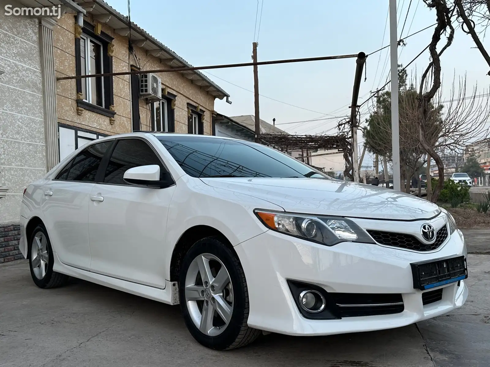 Toyota Camry, 2012-1