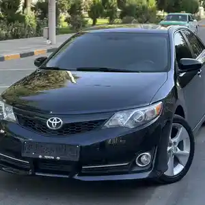 Toyota Camry, 2013