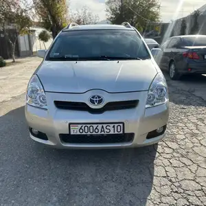 Toyota Corolla Verso, 2008