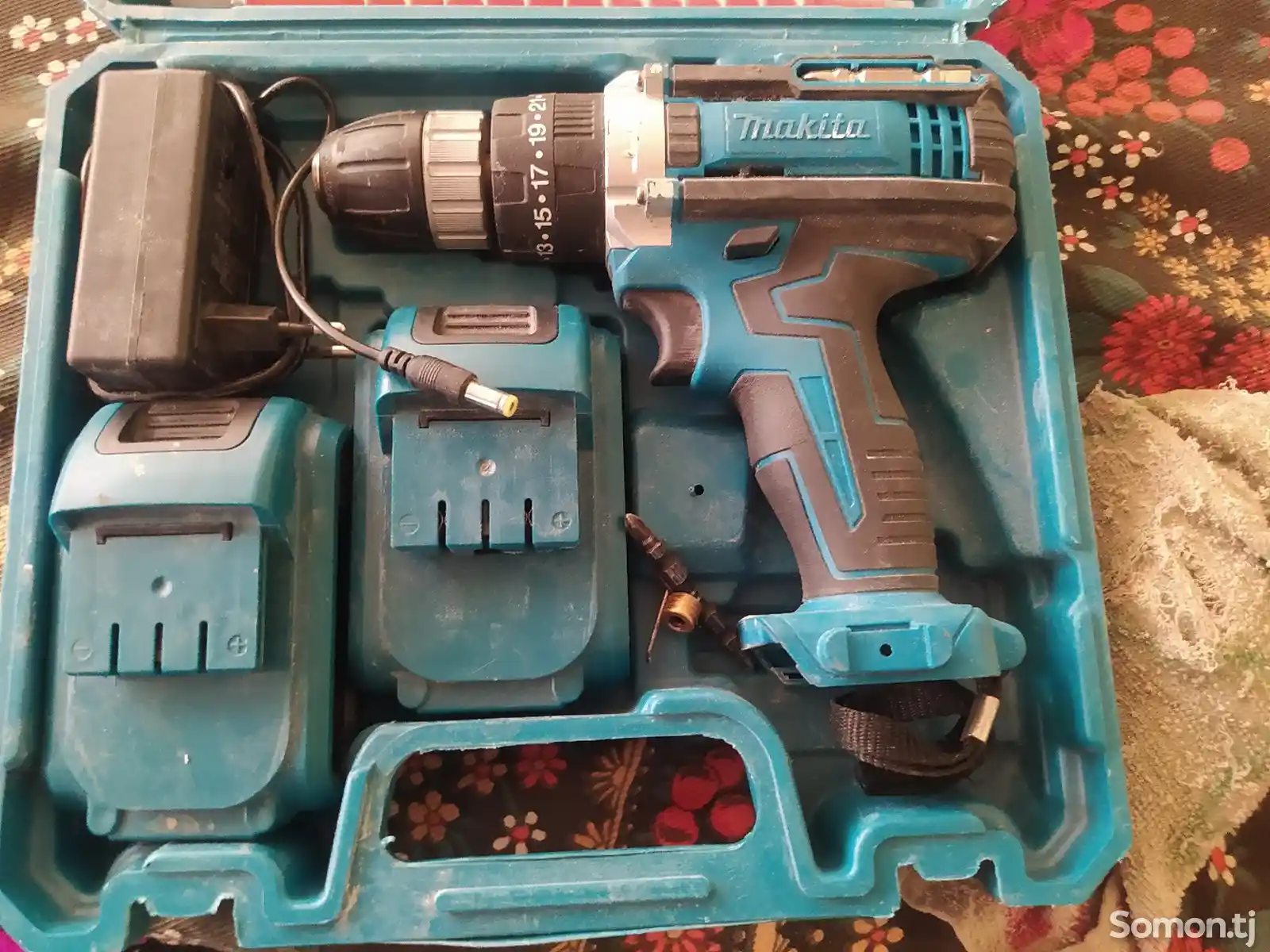 Шуруповерт makita-5