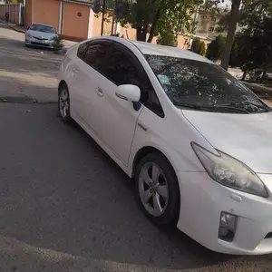 Toyota Prius, 2011