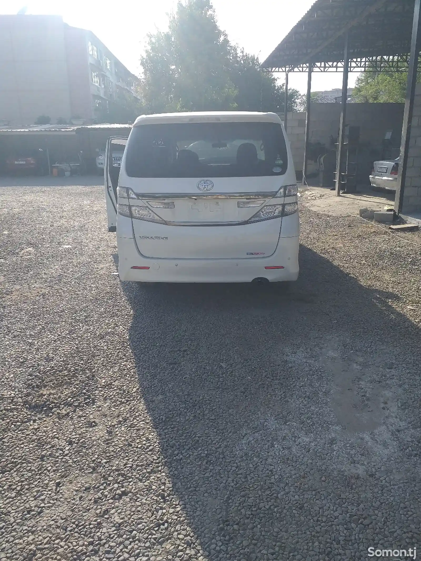 Toyota Vellfire, 2014-4