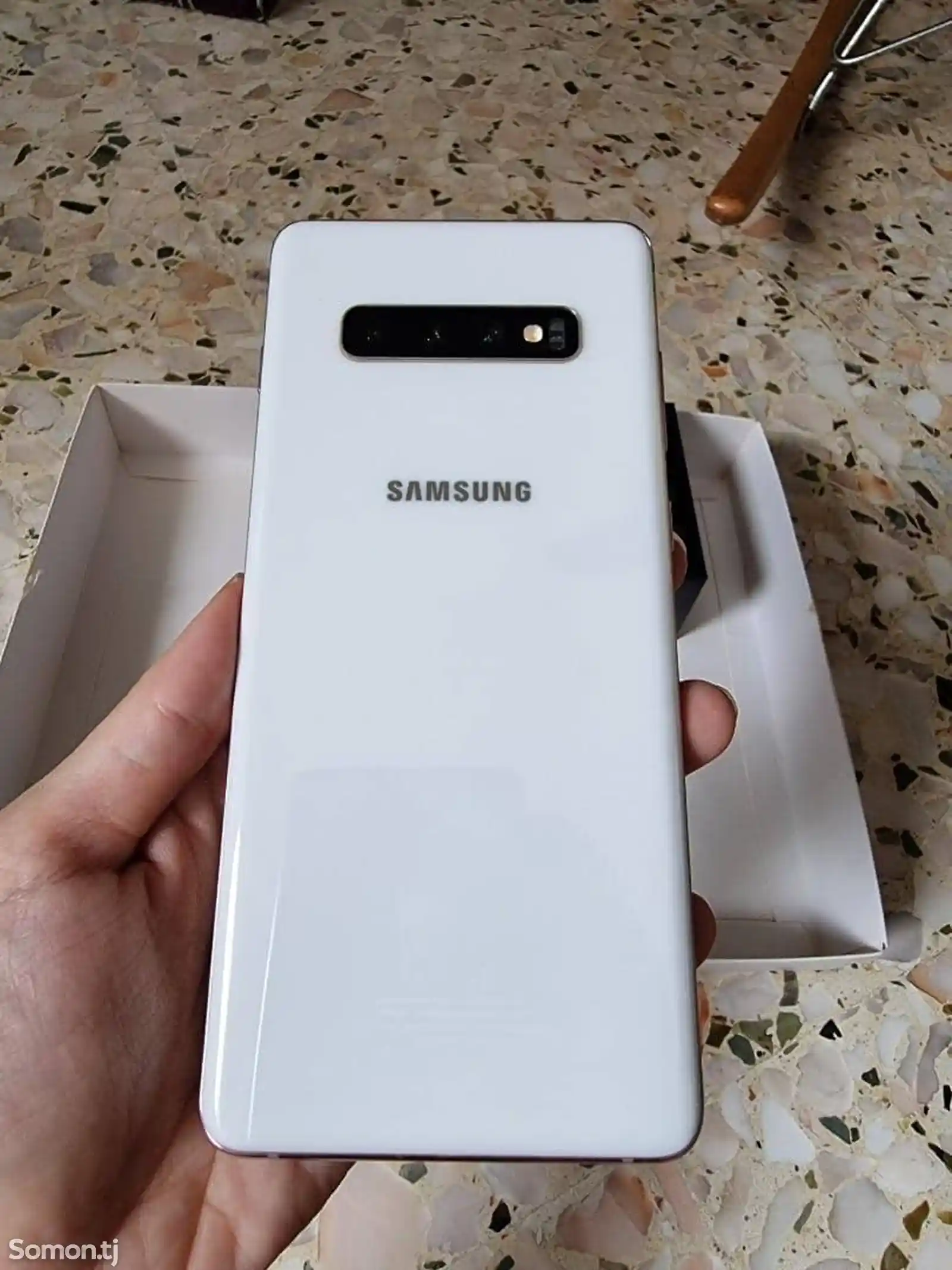 Samsung Galaxy S10 Plus