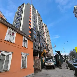 2-комн. квартира, 13 этаж, 77 м², сомони