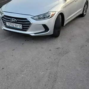 Hyundai Elantra, 2017