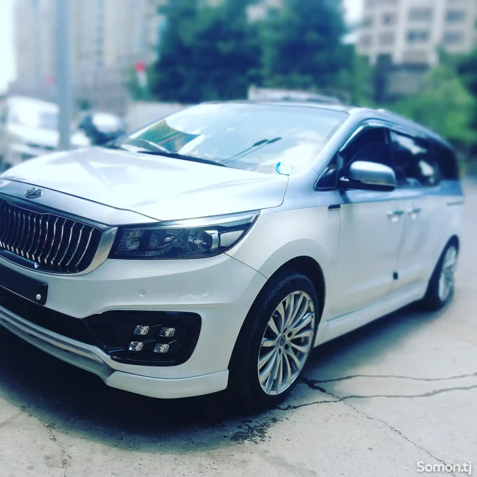 Kia Carnival, 2015-2