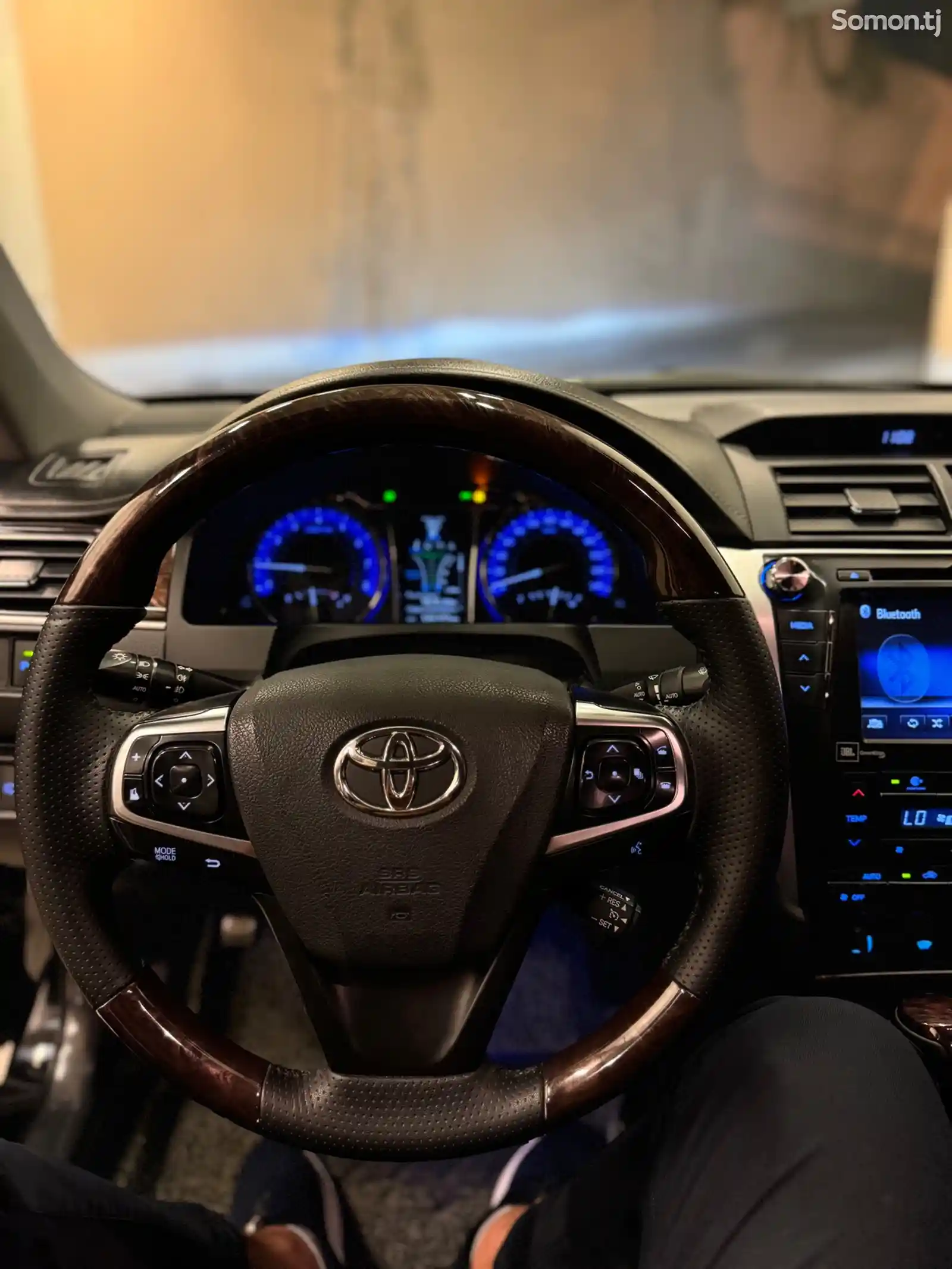 Toyota Camry, 2018-10