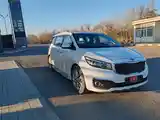 Kia Carnival, 2015-3