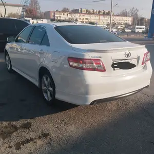 Toyota Camry, 2011