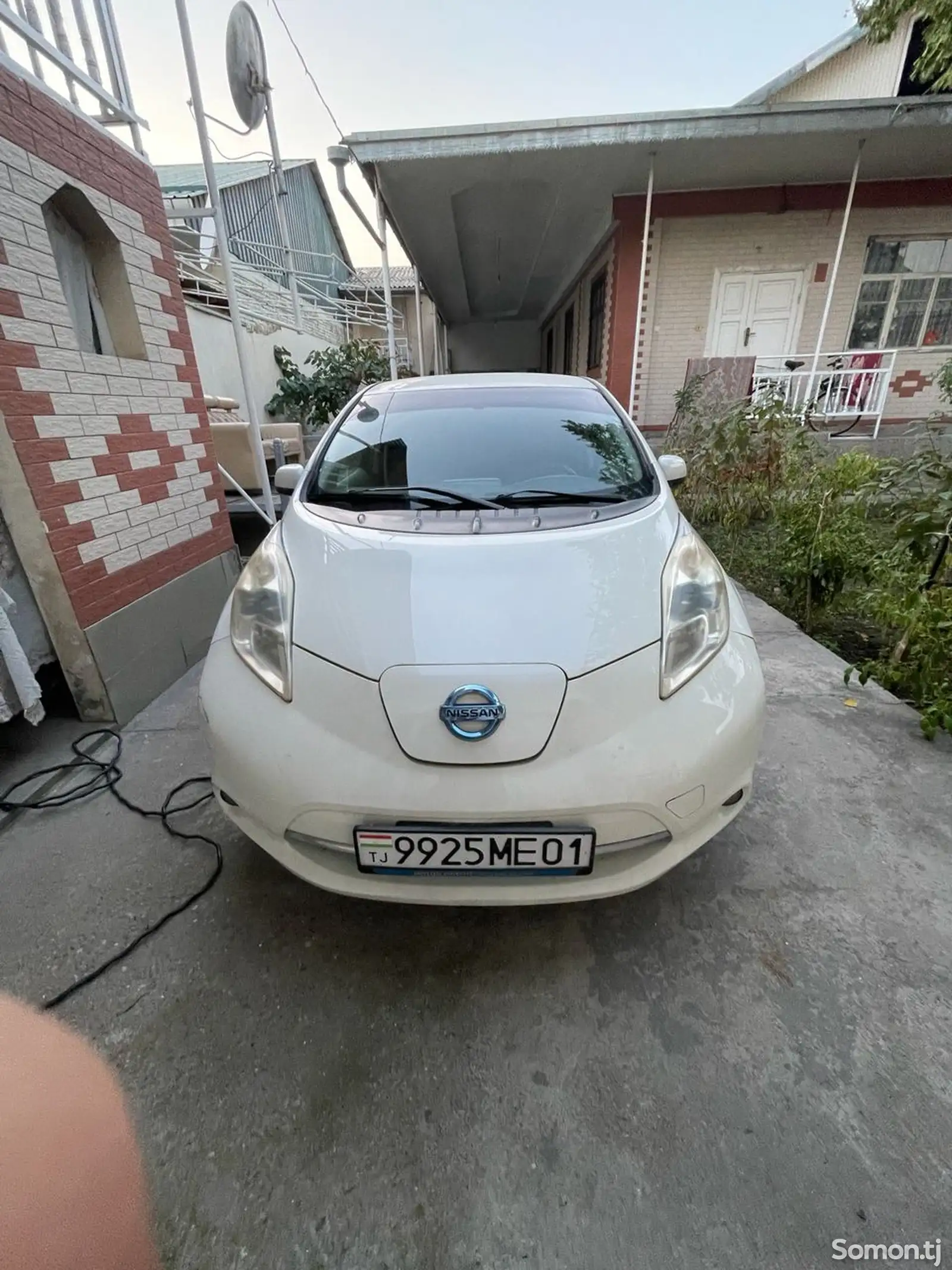 Nissan Leaf, 2012-1