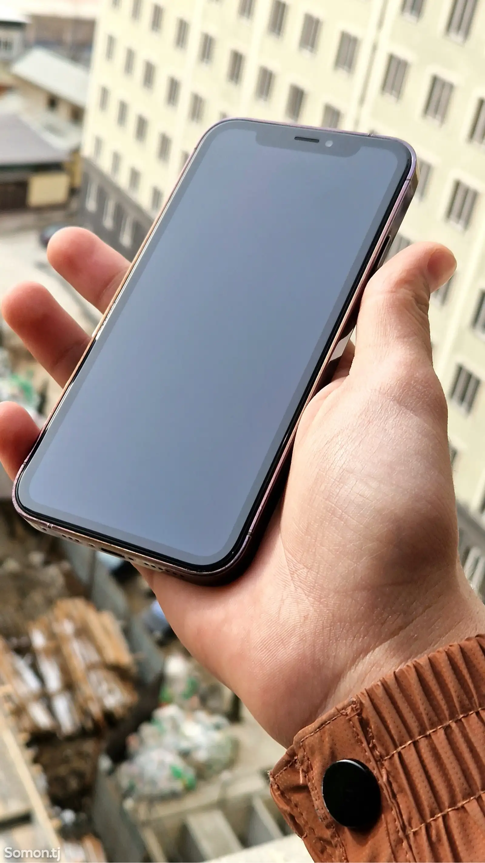 Apple iPhone Xr в корпусе 14 Pro-1