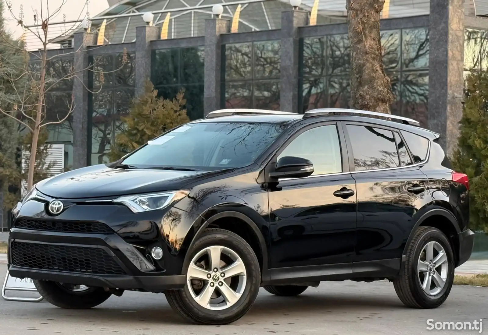 Toyota RAV 4, 2015-1