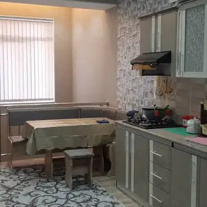 2-комн. квартира, 1 этаж, 80м², 12 мкр