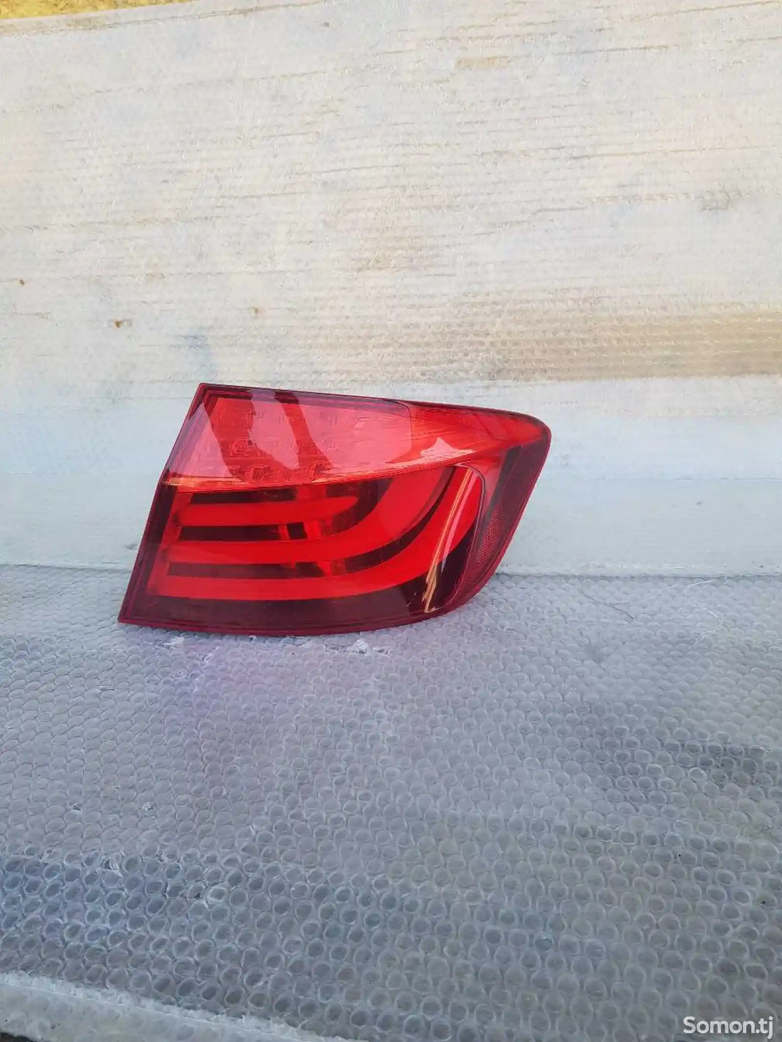 Задний фонарь от BMW F10-6