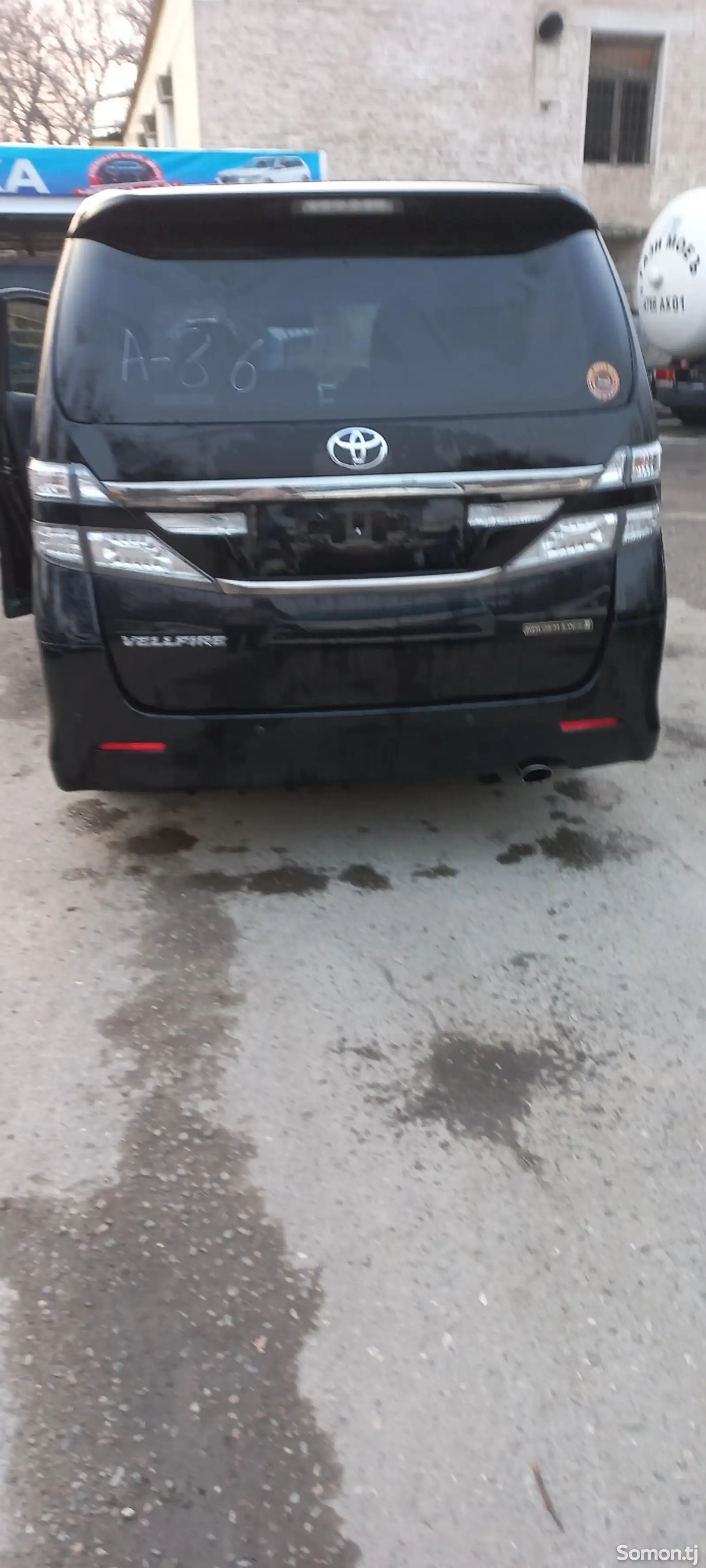 Toyota Vellfire, 2014-1