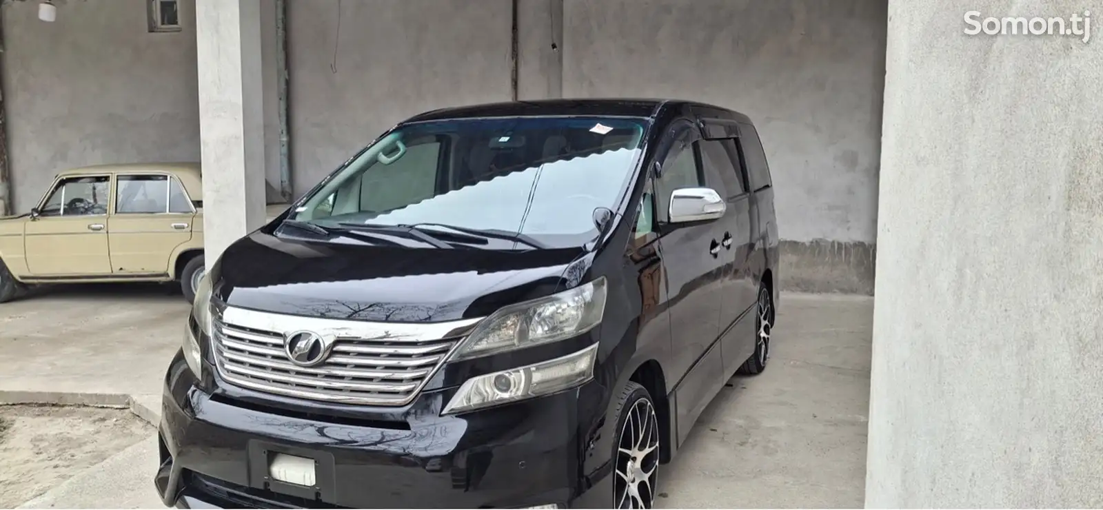 Toyota Vellfire, 2014-1