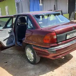 Opel Astra F, 1992