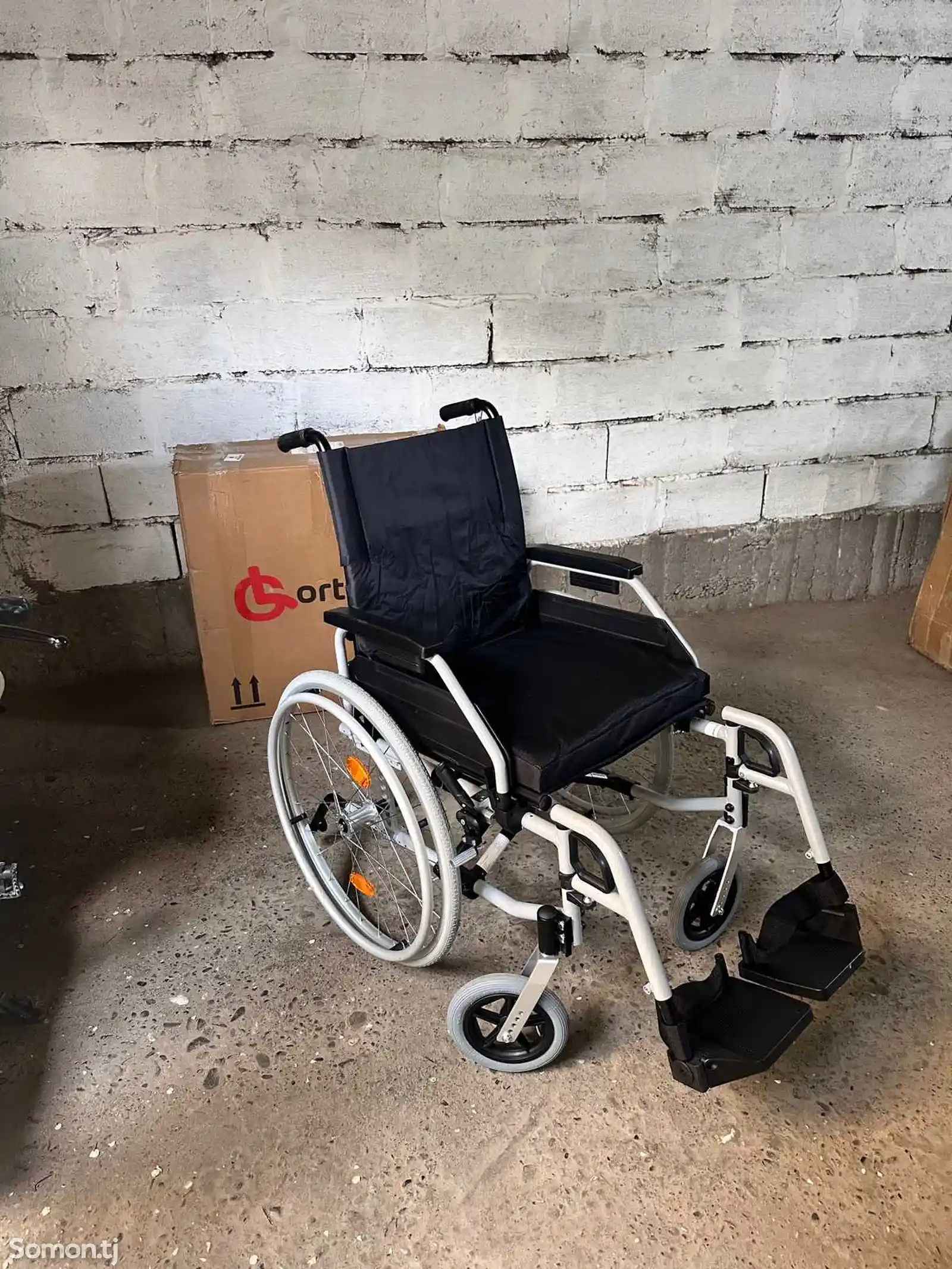 Инвалидная коляска Ortonica-1