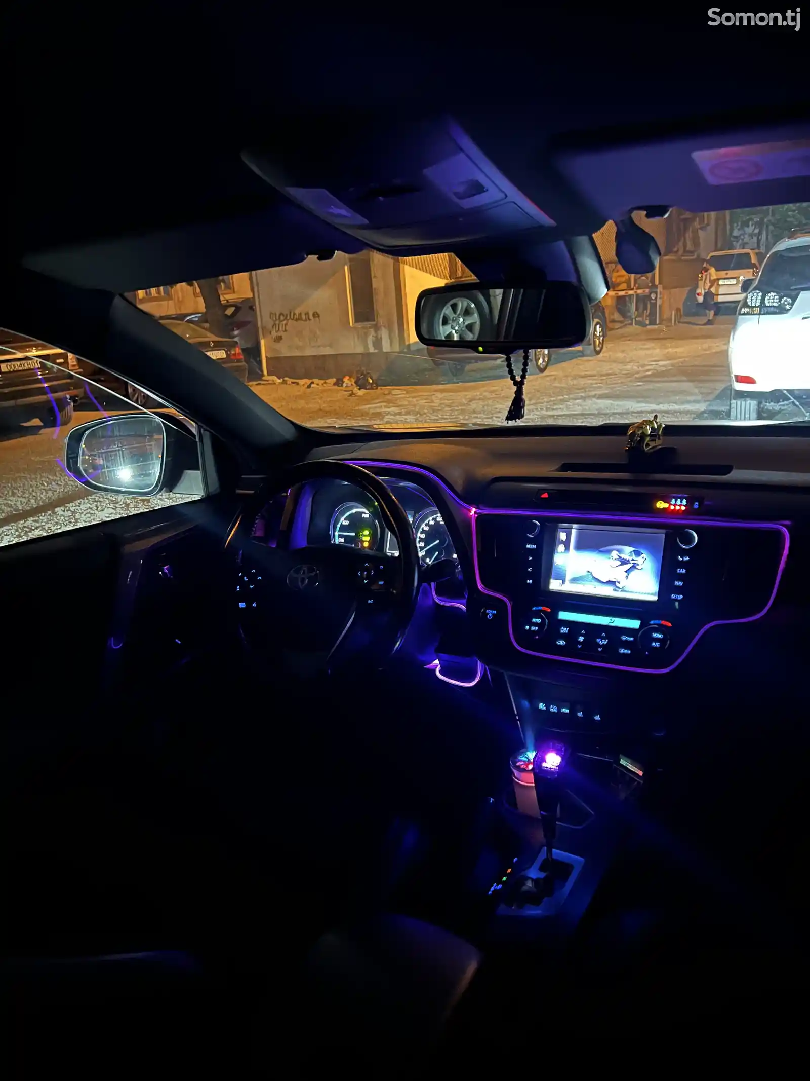 Toyota RAV 4, 2018-1