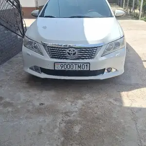 Toyota Camry, 2013