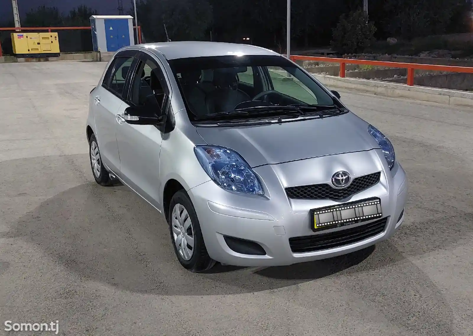 Toyota Vitz, 2010-6