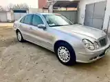 Mercedes-Benz E class, 2002-3