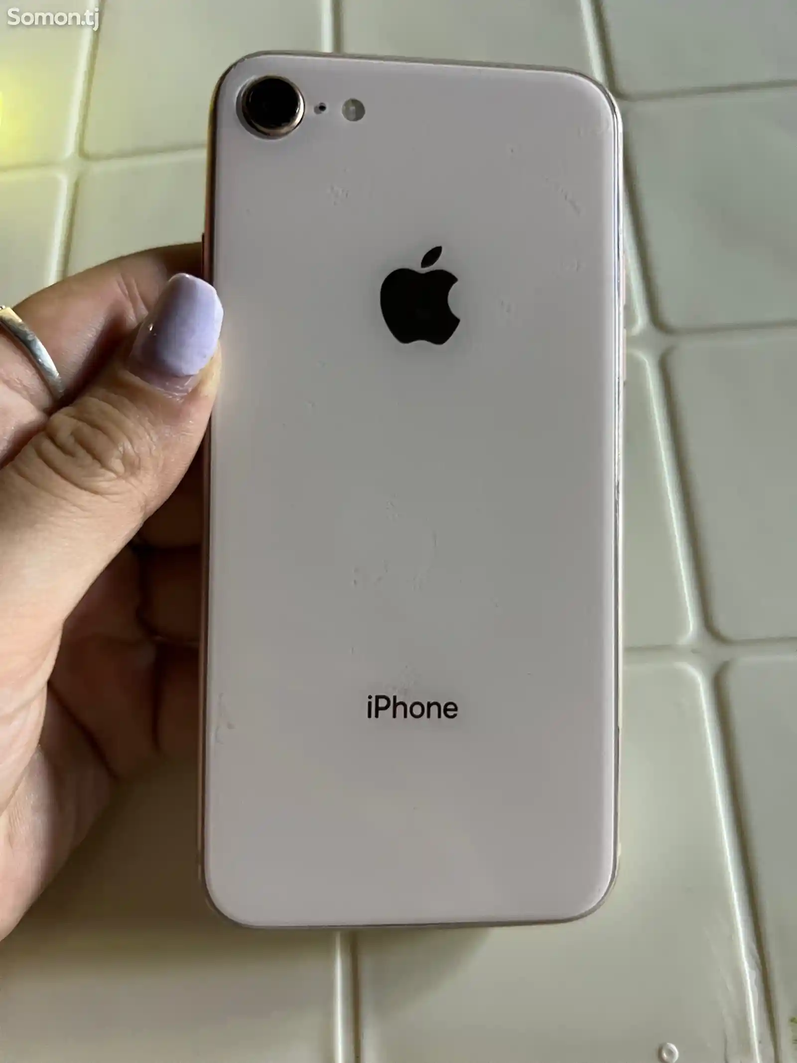 Apple iPhone 8, 64 gb, Gold-1