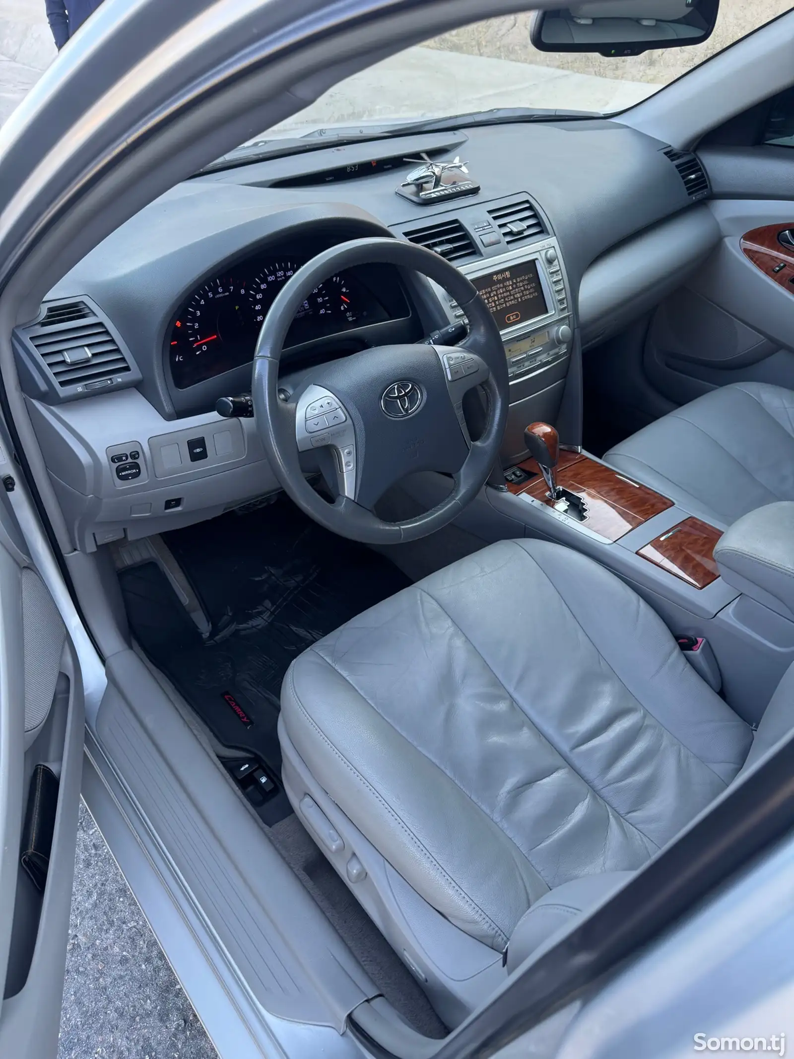 Toyota Camry, 2010-8